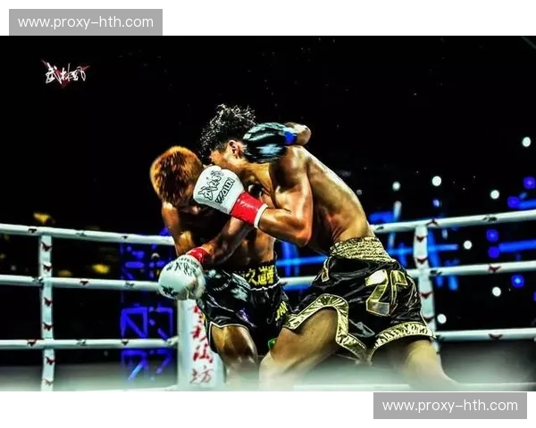 双雄逐鹿，巅峰对峙：邓泽奇与勒德斯拉的格斗史诗